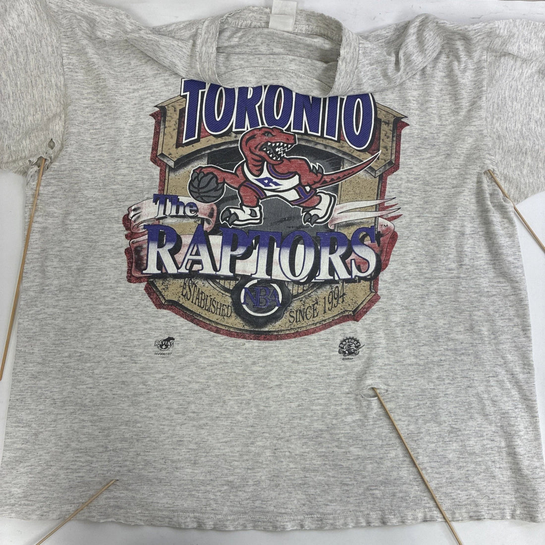 Toronto Raptors T-Shirt Size XL Distressed NBA