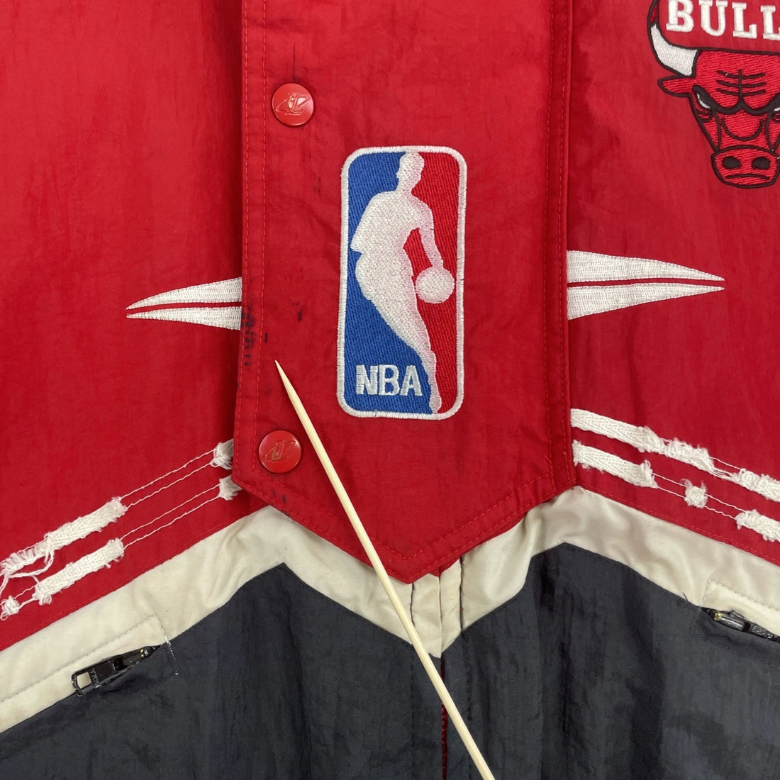 Vintage Chicago Bulls Logo Athletic Puffer Jacket Size XL NBA