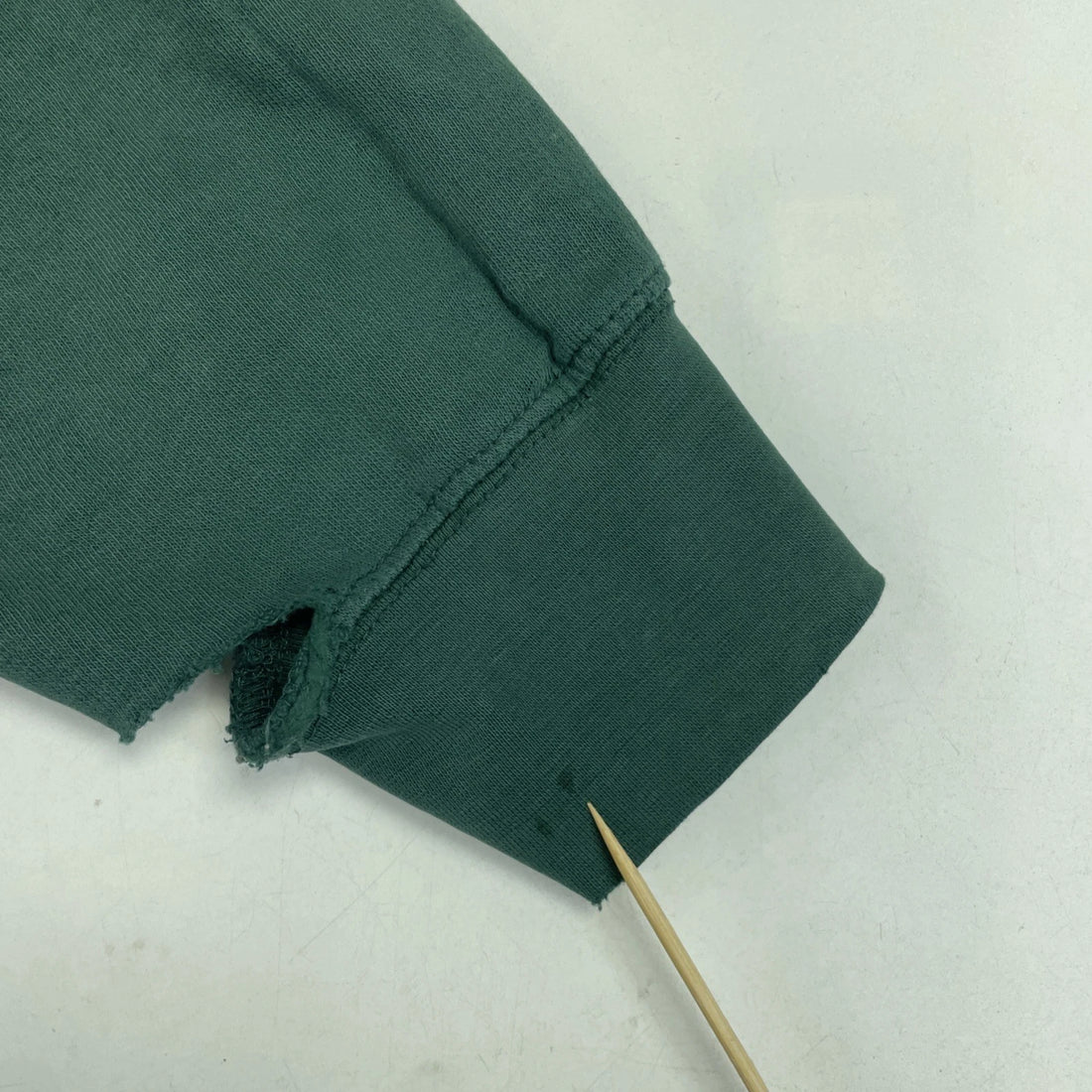 Hawaii Rainbow Warriors Sweatshirt Hoodie Size Large NCAA