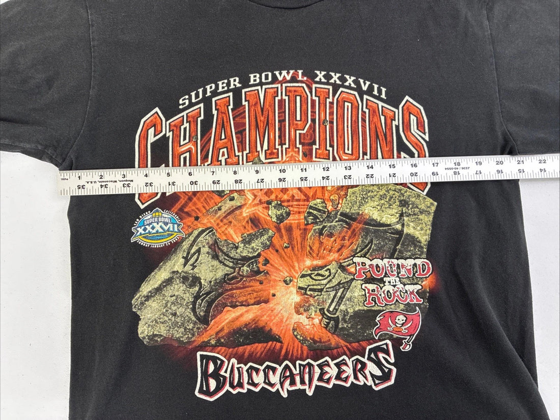 Vintage Super Bowl XXXVII Champions Tampa Bay Buccaneers T-Shirt Medium NFL
