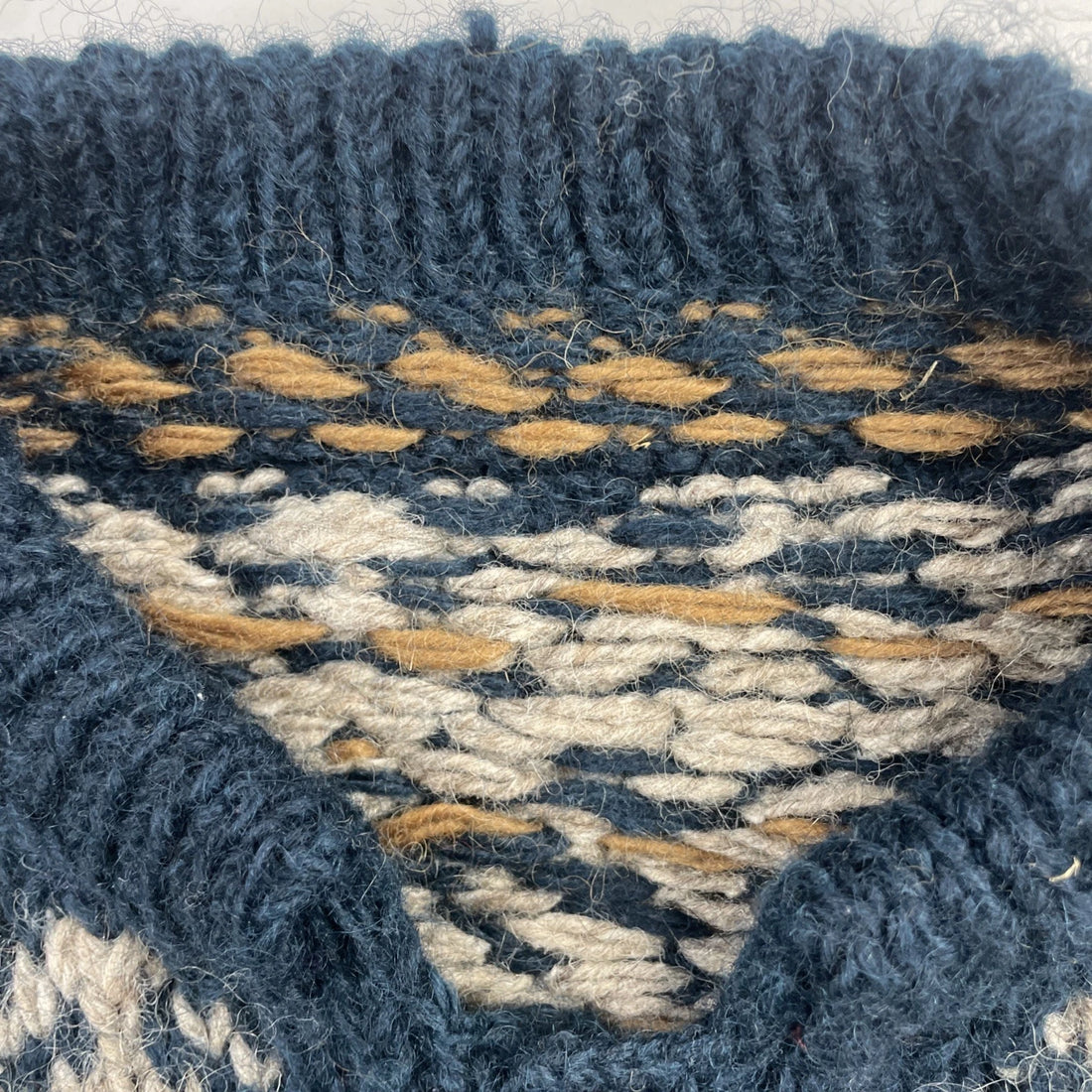 Vintage Wool Knit Sweater Size XL Fair Isle Pullover