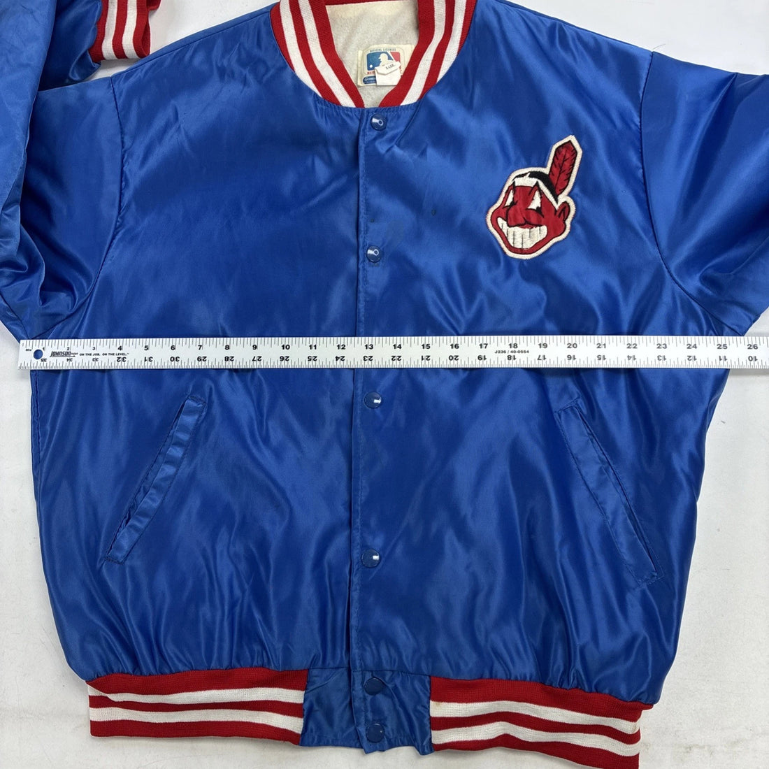 Vintage Cleveland Indians Satin Bomber Jacket Size XL MLB