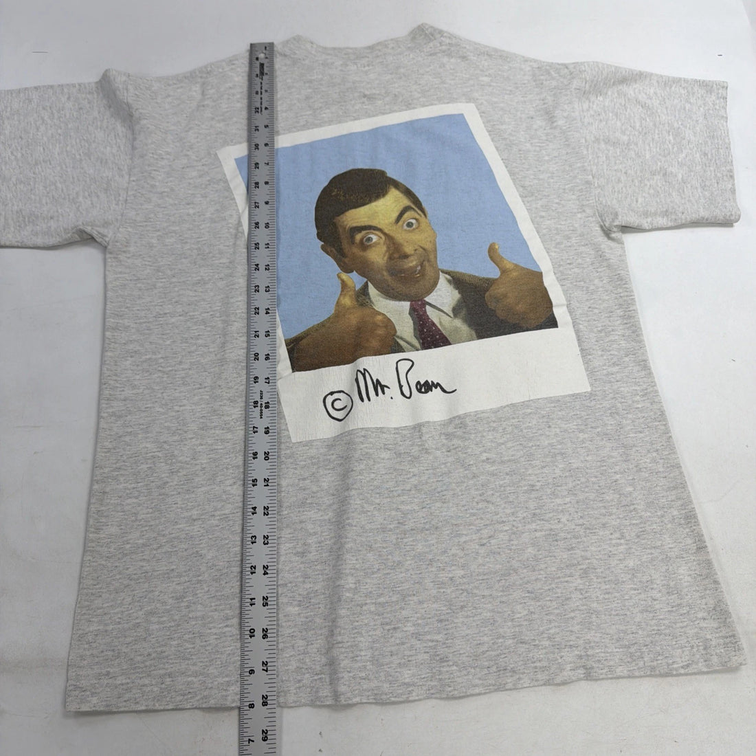 Vintage Mr. Bean Guess Who Polaroid T-Shirt Size Large 90s