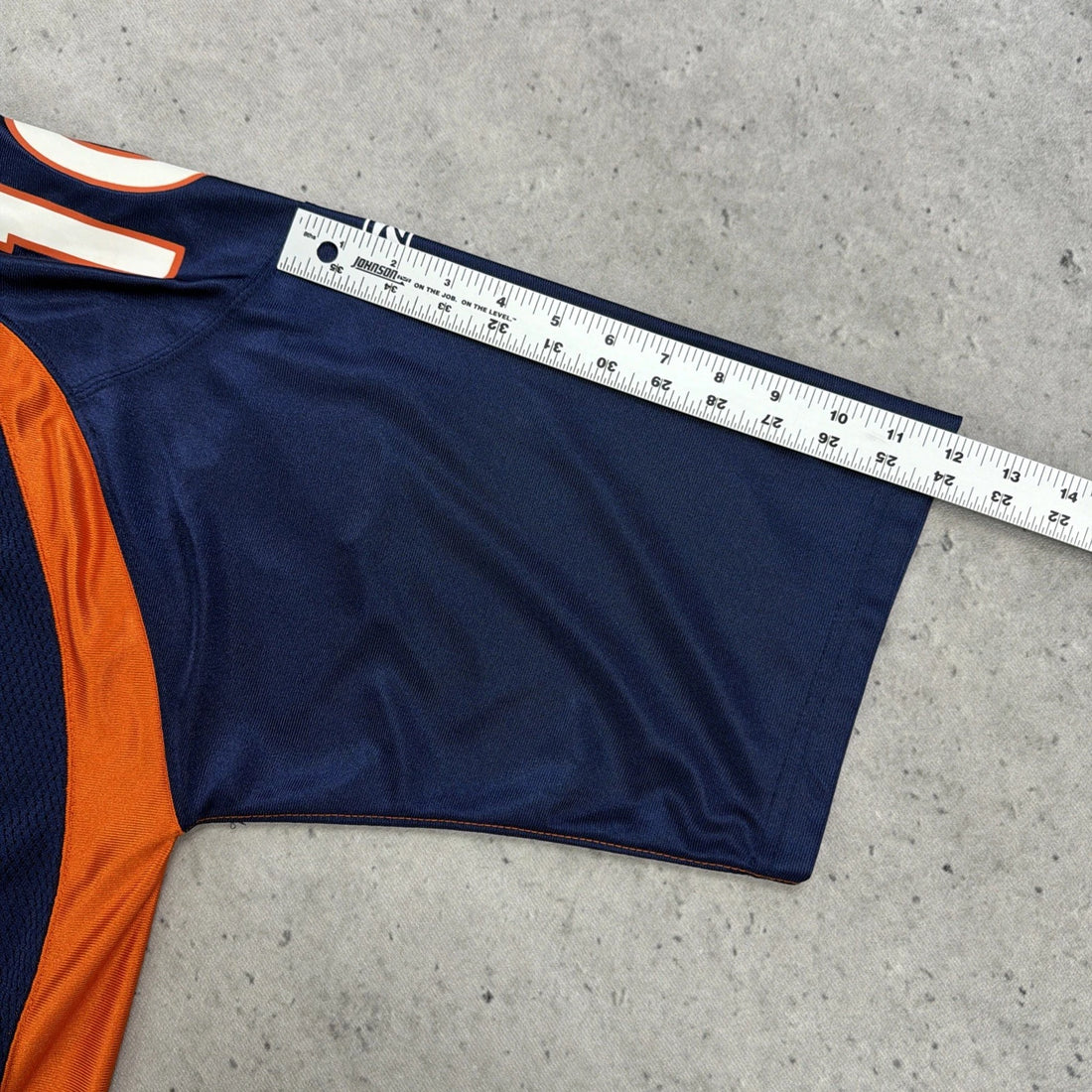 Vintage Denver Broncos Reebok Jersey Size Medium NFL