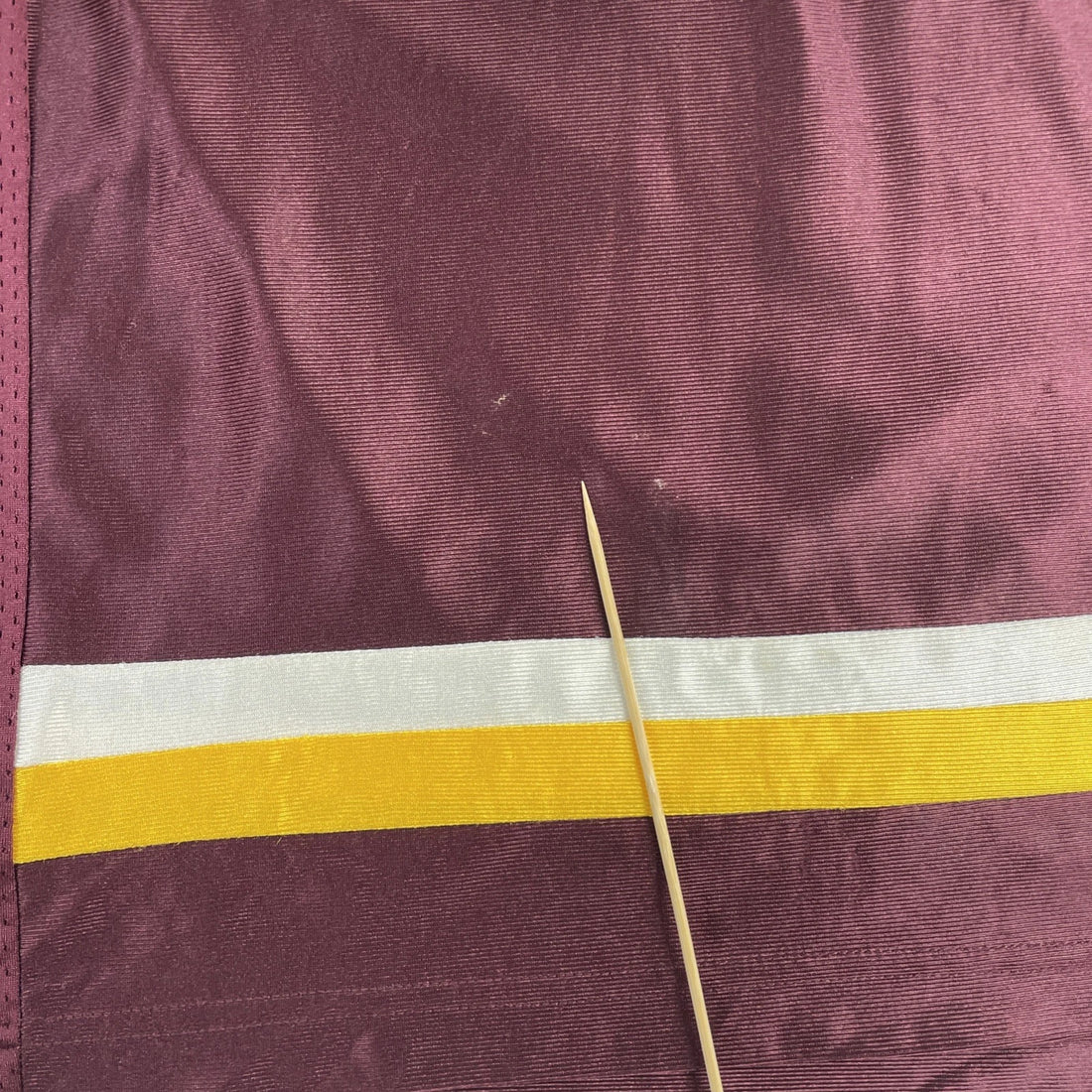 Vintage Minnesota Golden Gophers Hockey Jersey Size Large WCHA NCAA