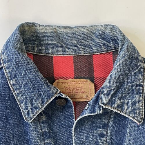 Vintage Levi Strauss & Co Denim Jacket Size 40R 70411 0816 Buffalo Plaid Lined