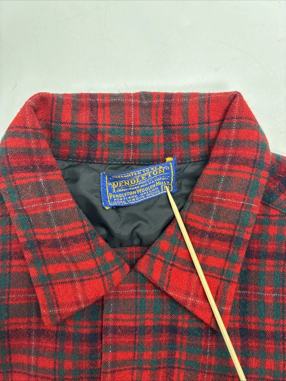 Vintage Pendleton Wool Board Button Up Shirt Size Medium Plaid