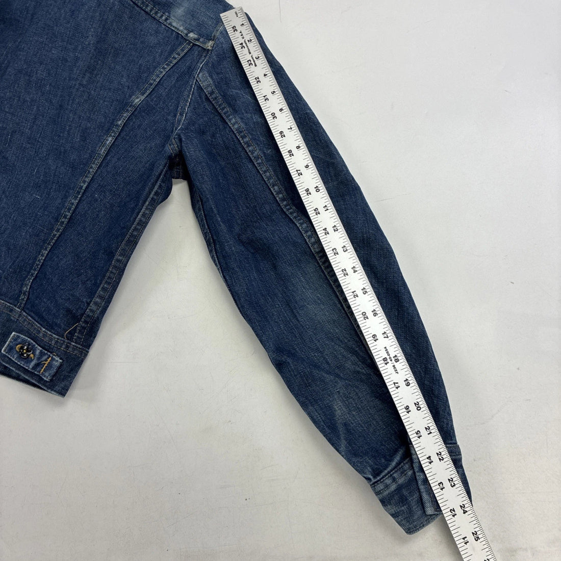Vintage Lee Denim Trucker Jacket Size Medium