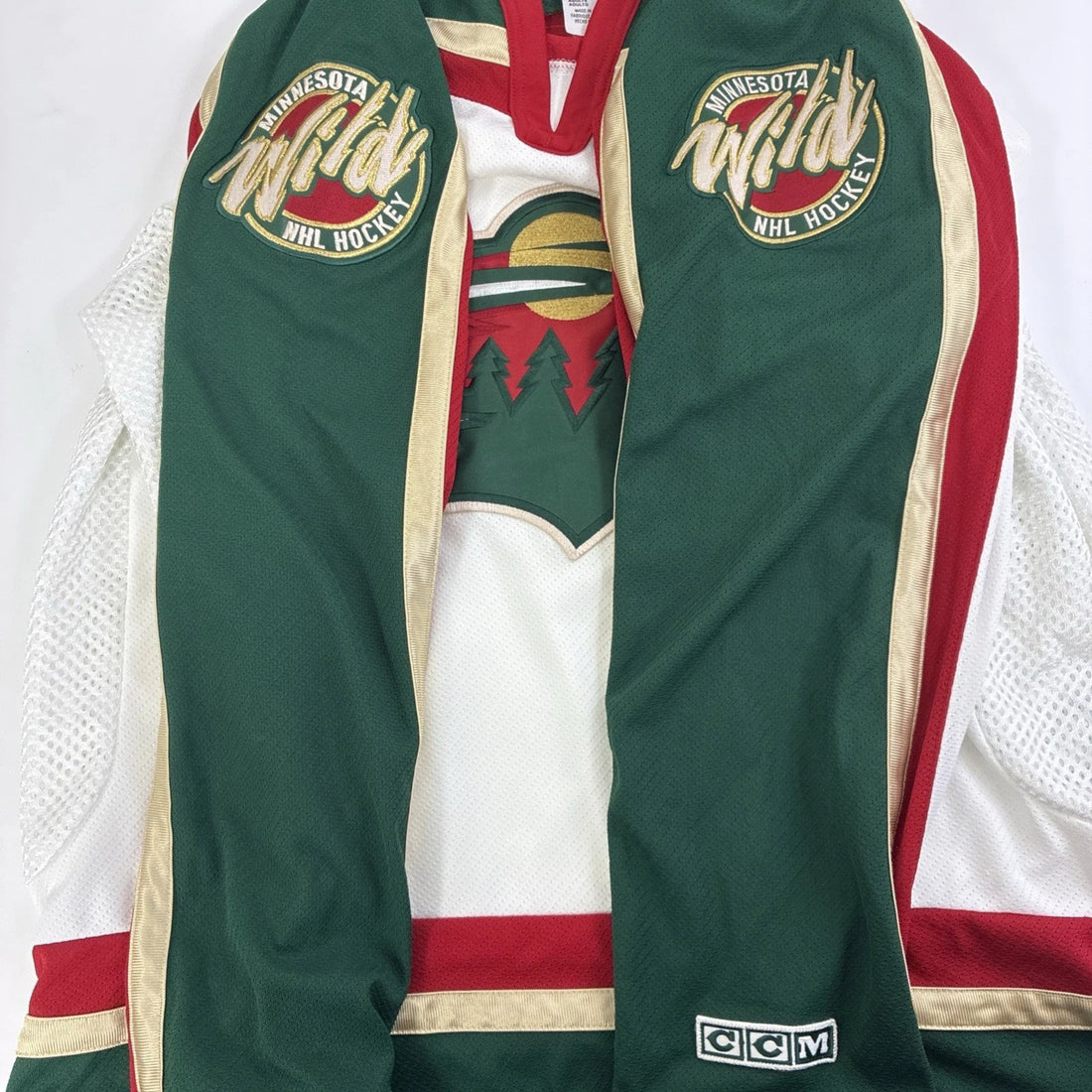 Vintage Minnesota Wild CCM Jersey Size XL NHL