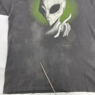 Vintage Alien Fashion Victim T-Shirt Size XL 1995 90s