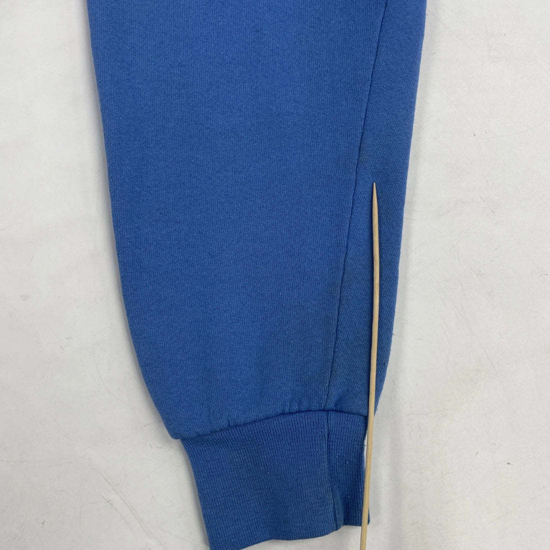 North Carolina Tar Heels Russell Athletic Sweatshirt Hoodie Size Medium NCAA