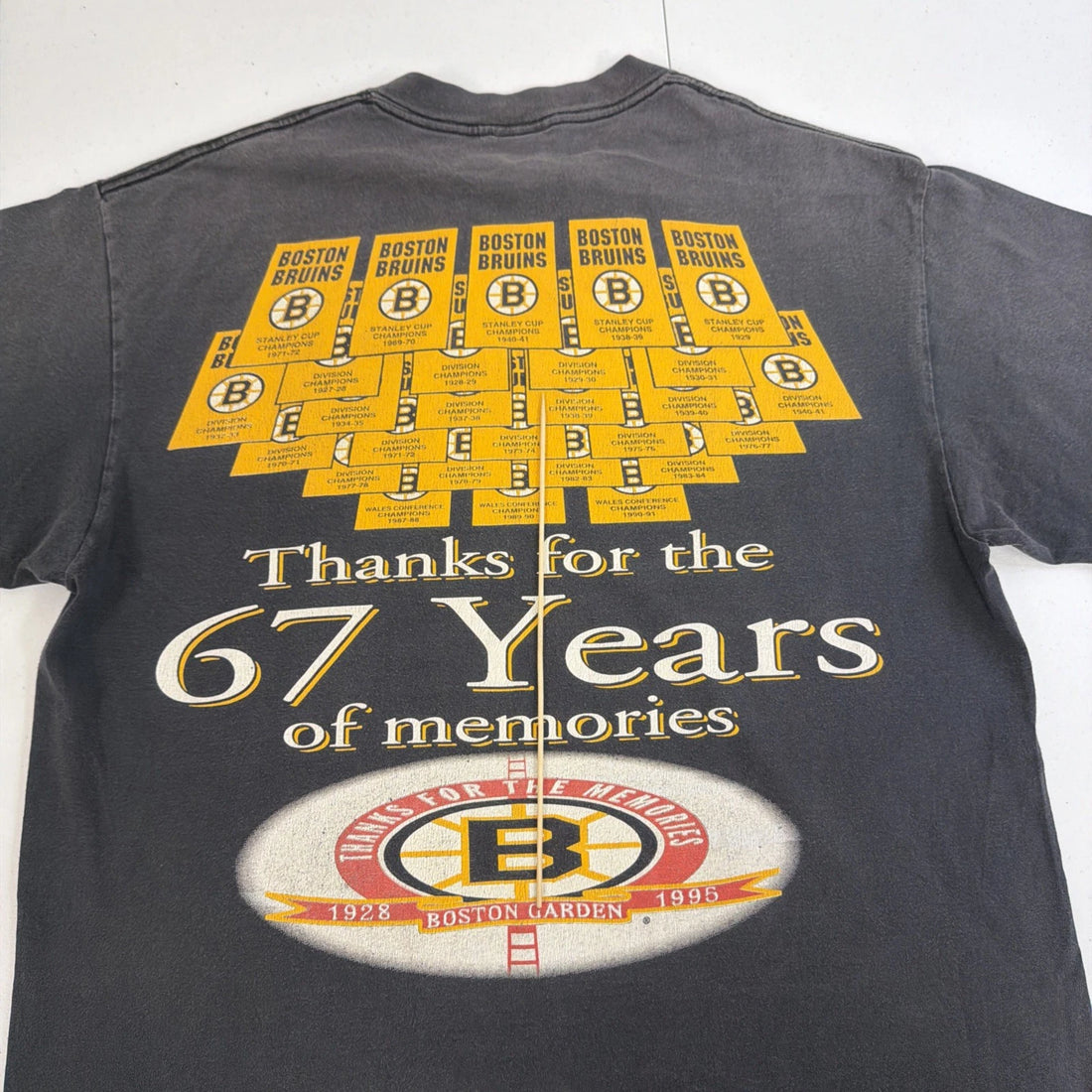 Vintage Boston Garden Bruins T-Shirt Size Large 90s NHL