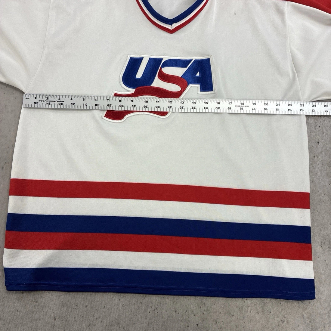 Vintage Team USA CCM Hockey Jersey Size Large IIHF