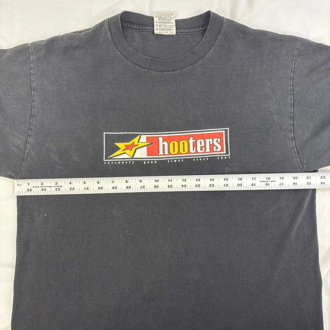 Vintage Hooters Promo T-Shirt Size Large