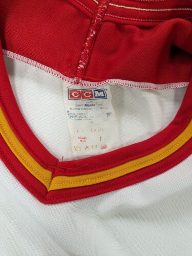 Vintage Calgary Flames CCM Maska Jersey Size Medium White NHL
