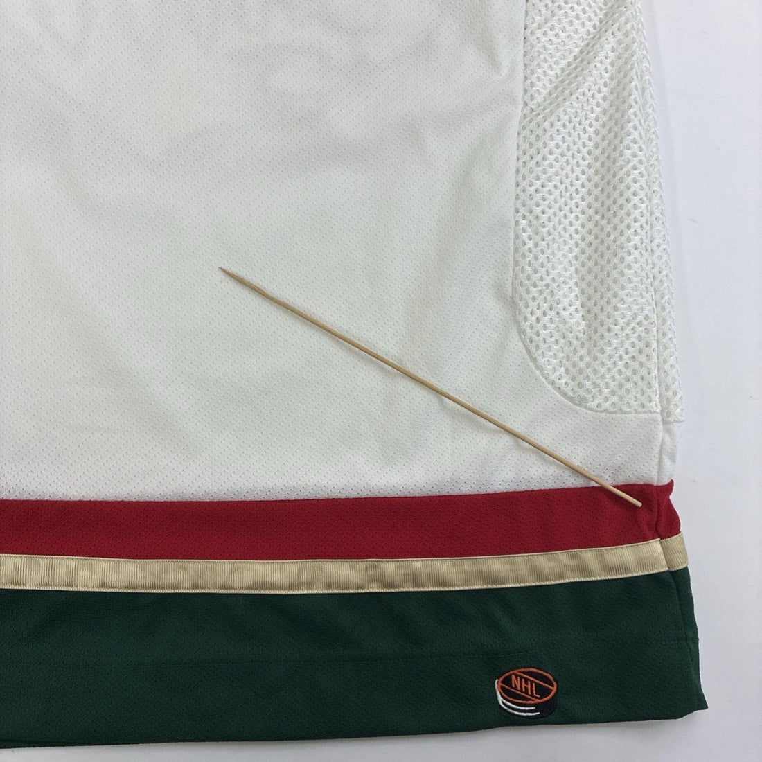 Vintage Minnesota Wild CCM Jersey Size XL NHL