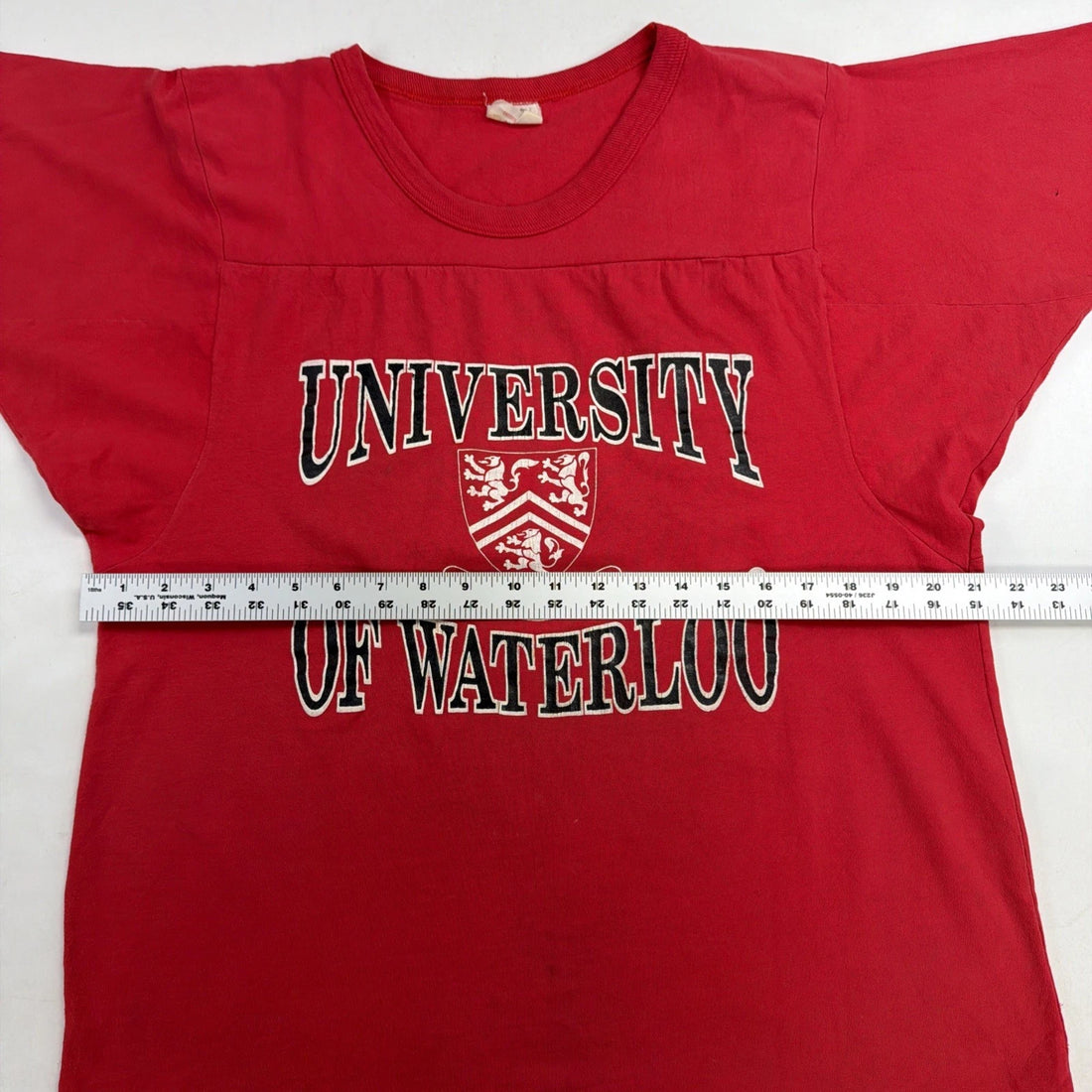 Vintage University Of Waterloo T-Shirt Size Medium