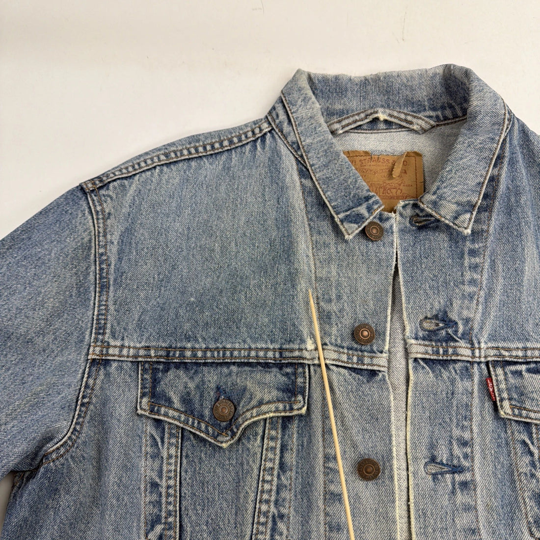 Vintage Levi's Denim Trucker Jacket Size 44 75506 0412