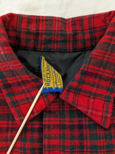 Vintage Pendleton Wool Board Button Up Shirt Size Medium Plaid