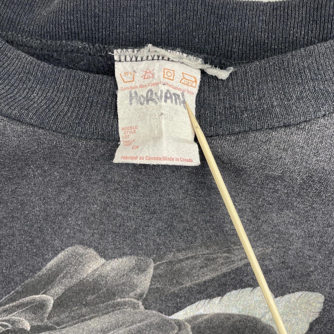 Vintage Eagle Calgary Canada Crewneck Sweatshirt Size Medium Nature