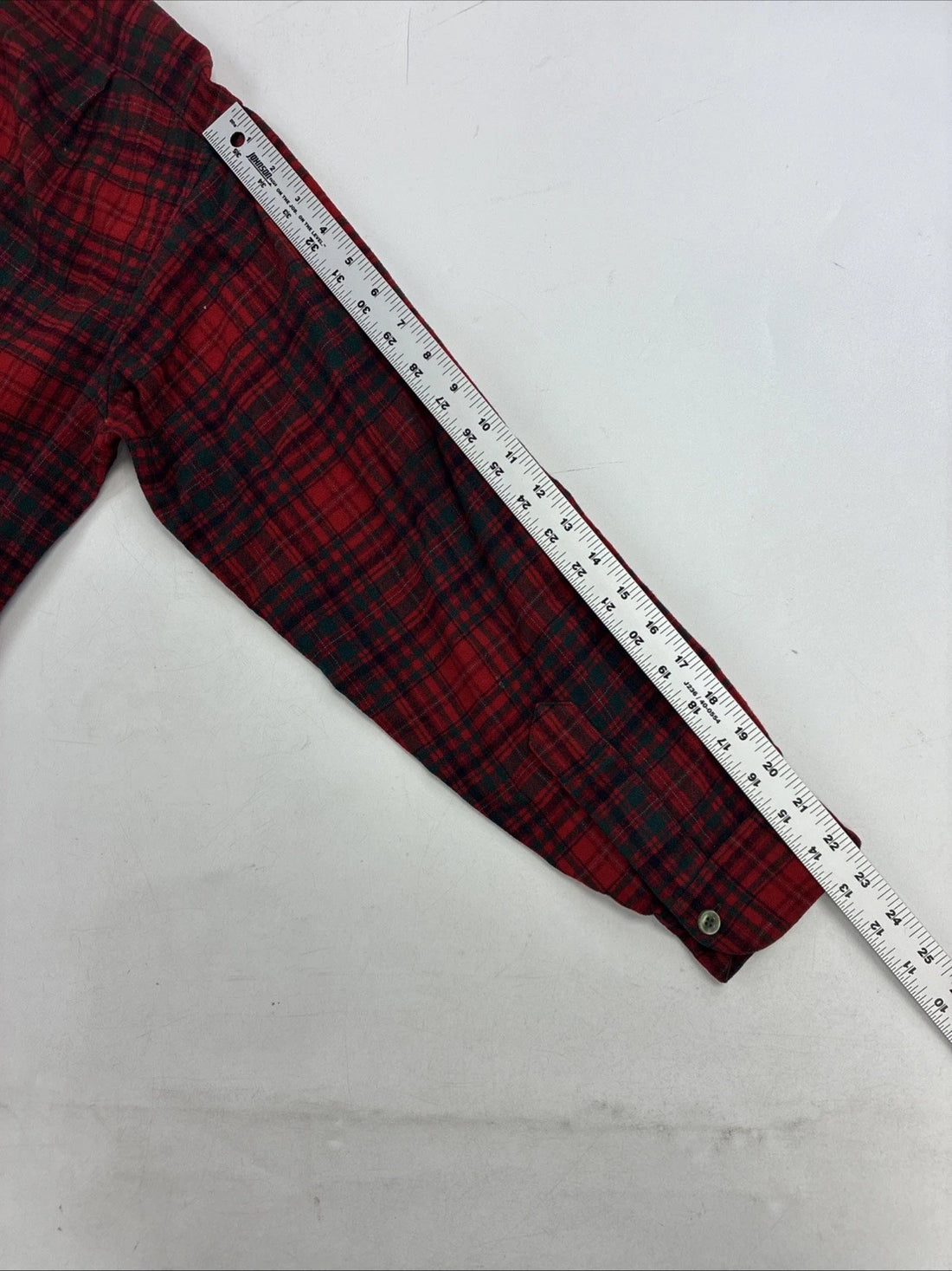 Vintage Pendleton Wool Board Button Up Shirt Size Medium Plaid