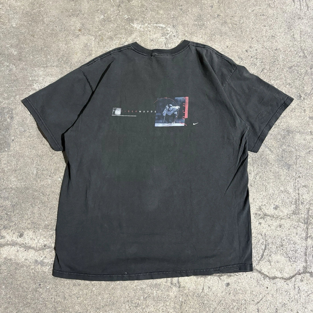 Vintage Tiger Woods Golf Focus Nike T-Shirt Size XL