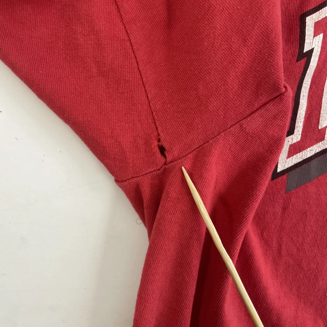 Vintage Indiana Hoosiers Basketball T-Shirt Size XL NCAA