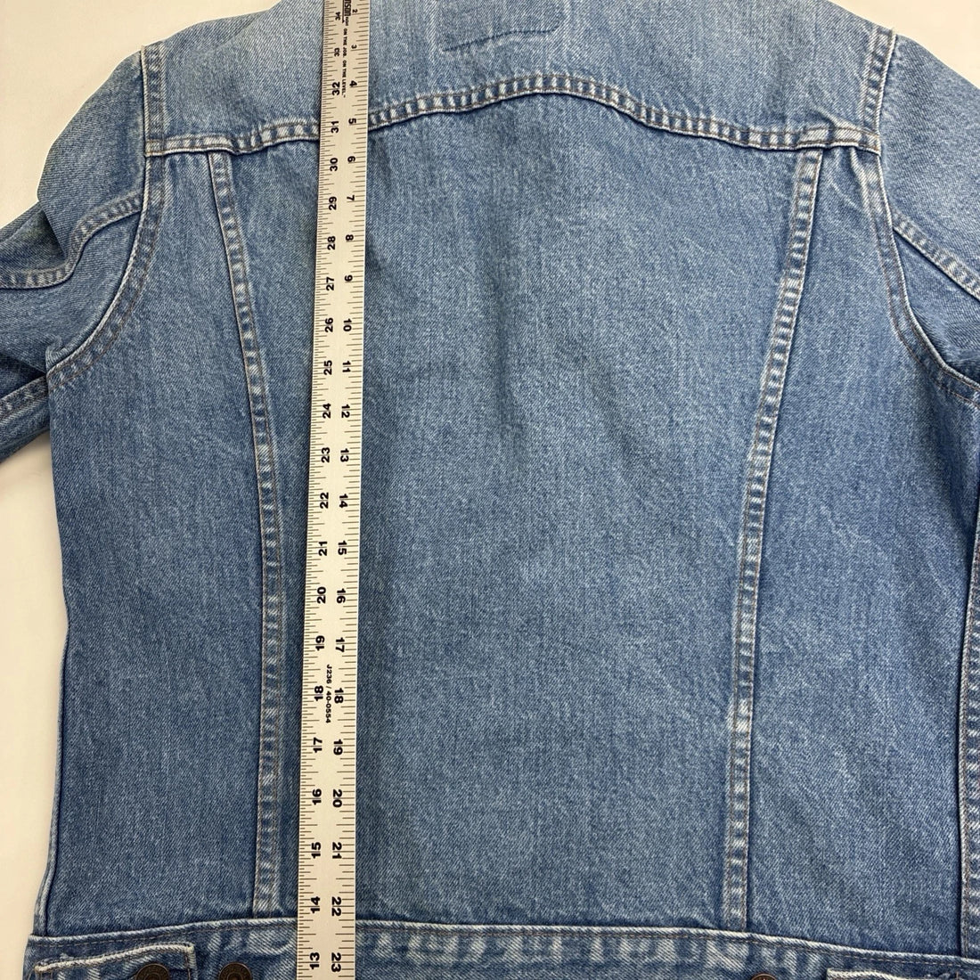 Vintage Levi's Denim Trucker Jacket Size 42