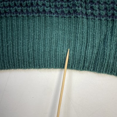 Vintage Van Heusen Crewneck Sweater Size XL Green