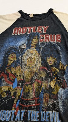 Vintage Motley Crue Shout At The Devil Tour Raglan T-Shirt Size Small Band 80s