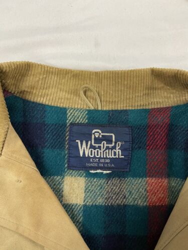 Vintage Woolrich Barn Work Coat Jacket Size XL Tan Plaid Lined 90s