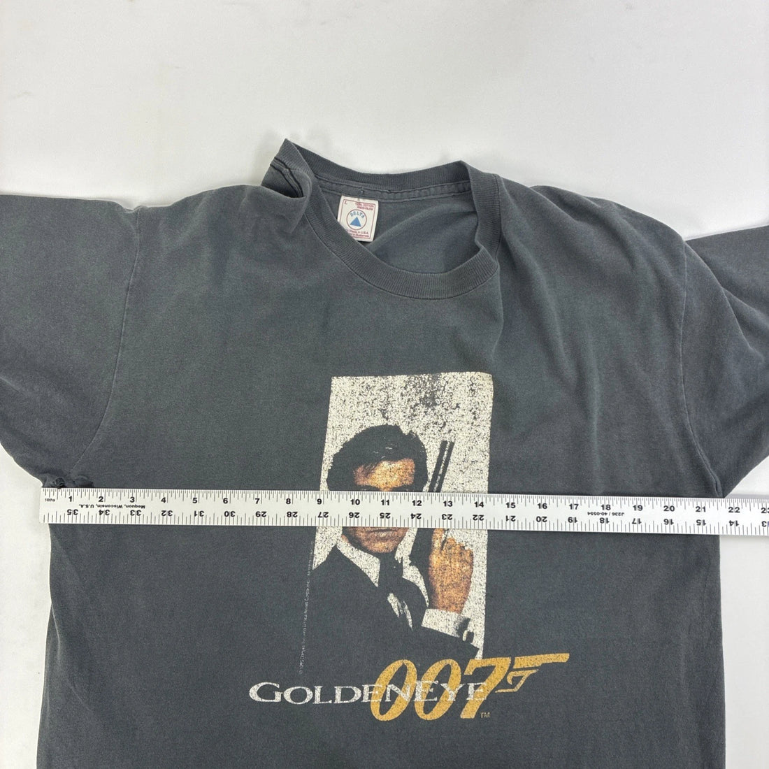 Vintage James Bond Goldeneye 007 Promo T-Shirt Size Large 90s