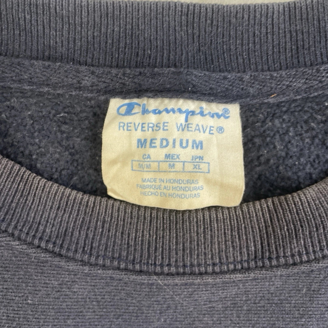 Notre Dame Fighting Irish Champion Reverse Weave Sweatshirt Size Medium NCAA