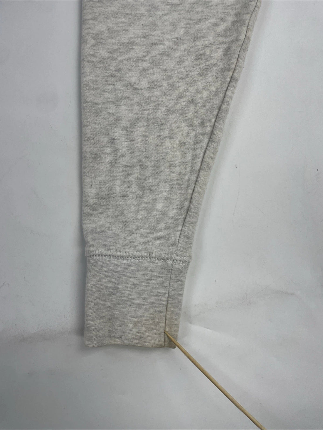 North Dakota Fighting Hawks Champion Crewneck Sweatshirt Size Medium NCAA