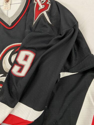 90's Dominik Hasek Buffalo Sabres CCM NHL Jersey Size XL – Rare VNTG
