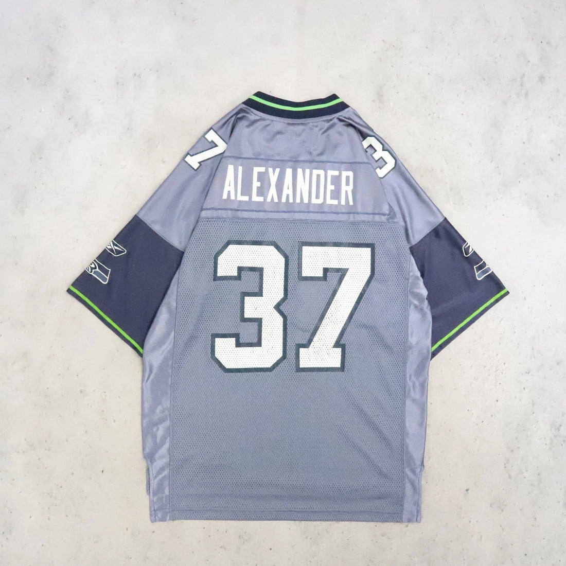 Vintage Seattle Seahawks Shaun Alexander Reebok Jersey Size Medium NFL