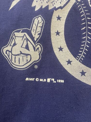 Vintage Cleveland Indians T-Shirt Size Large 1996 90s MLB