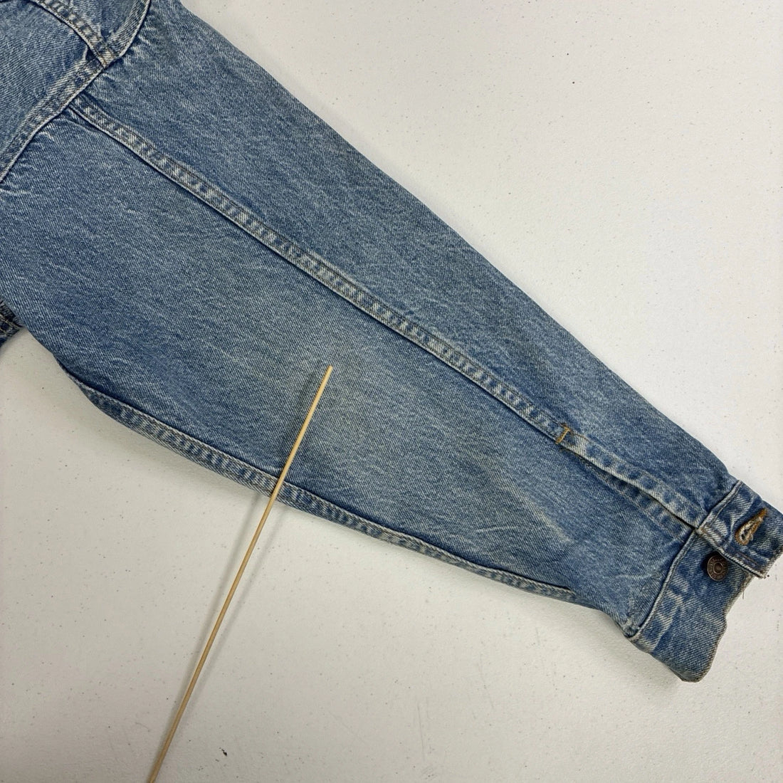 Vintage Levi's Denim Trucker Jacket Size Medium