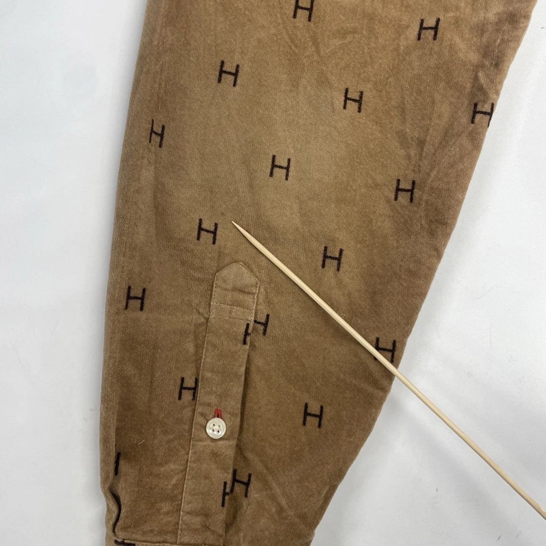 Tommy Hilfiger Button Up Shirt Size Medium All Over Print