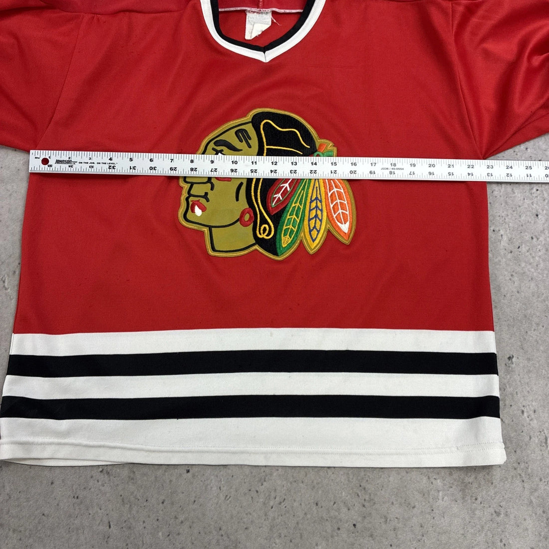 Vintage Chicago Blackhawks CCM Jersey Size Large NHL
