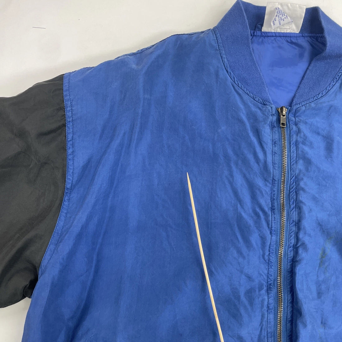 Vintage Looney Tunes Silk Bomber Jacket Size Medium