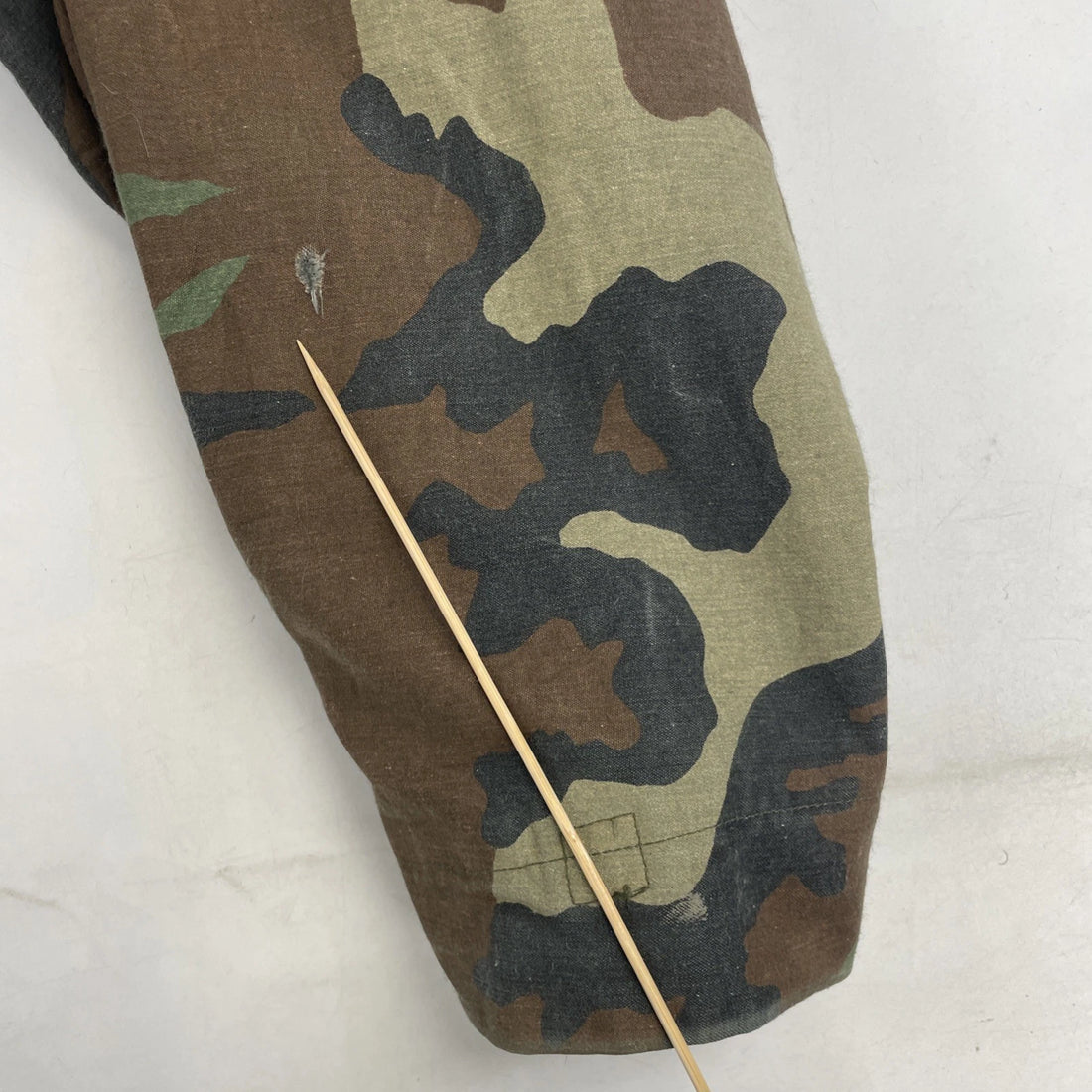 U.S. Army Military Cold Weather Camo Field Coat Jacket Size Medium Short