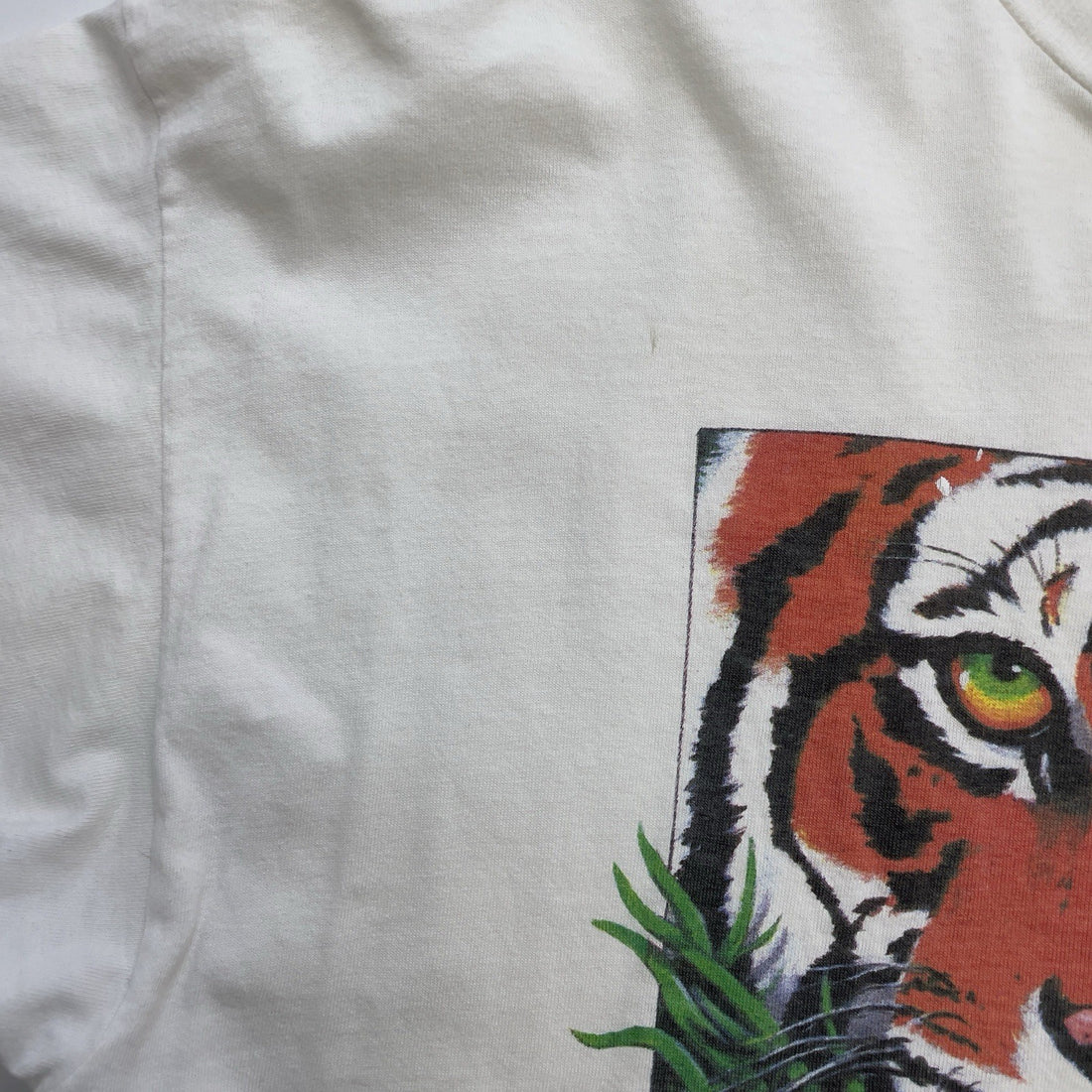 Vintage Eyes On Survival Tiger T-Shirt Size XL Nature Humanitees 1993 90s