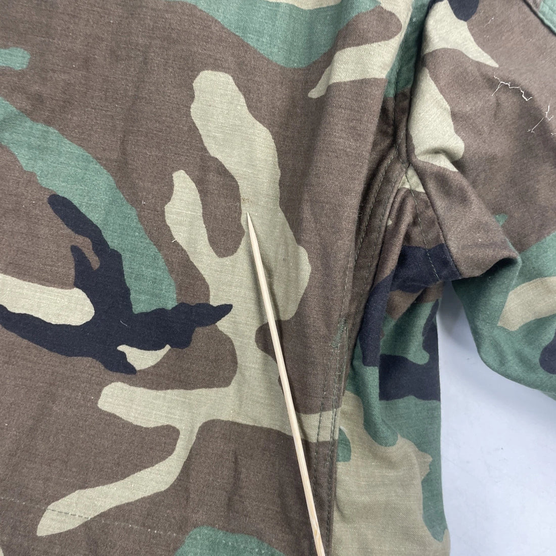 Vintage Military Army Cold Weather Camo Field Coat Jacket Size Medium