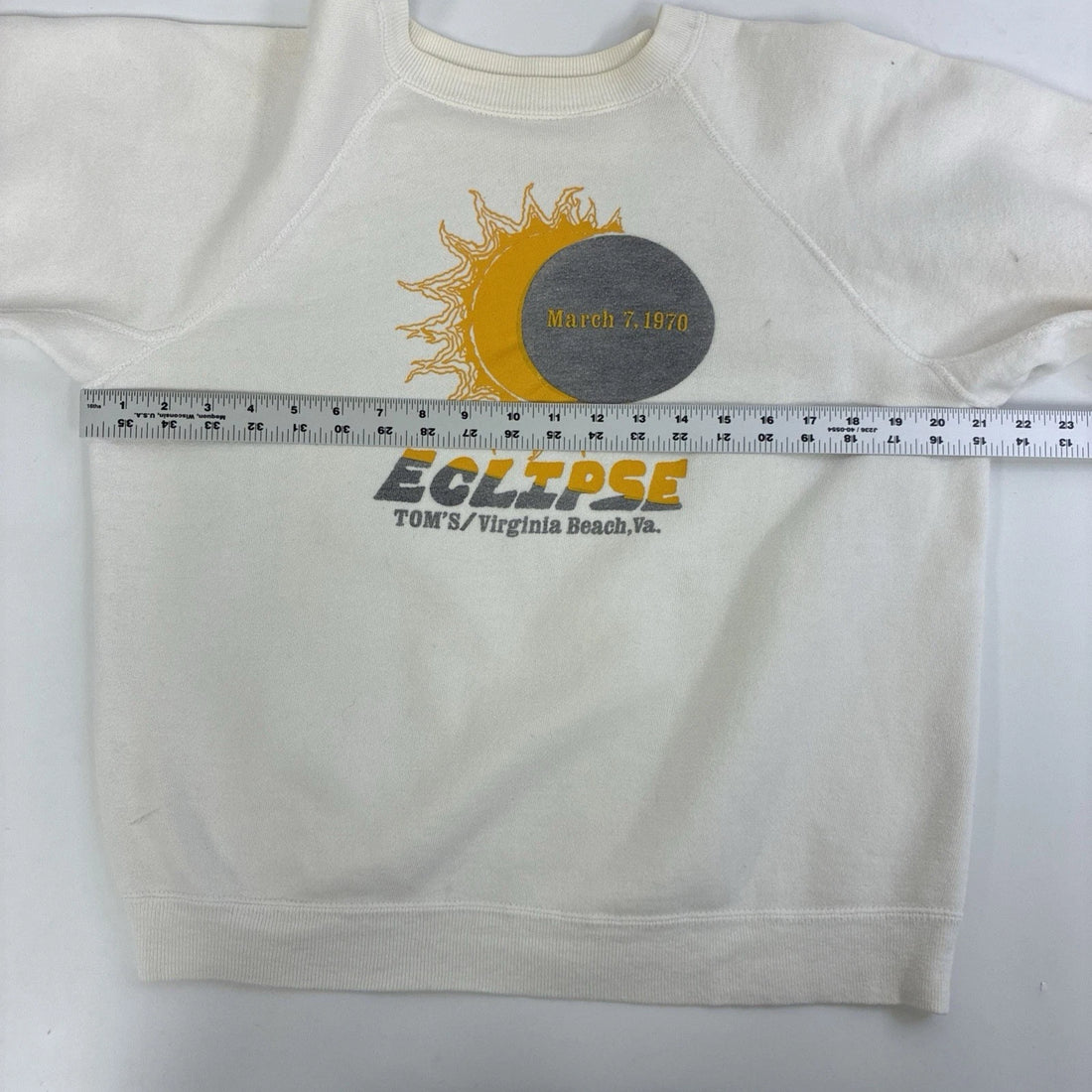 Vintage Eclipse Tom's Virginia Beach Sweatshirt Size Medium 70s