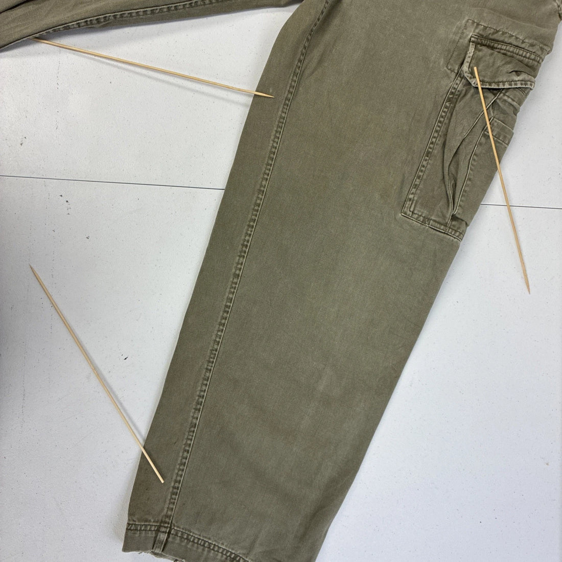 Abercrombie & Fitch Cargo Pants Size 32R Green