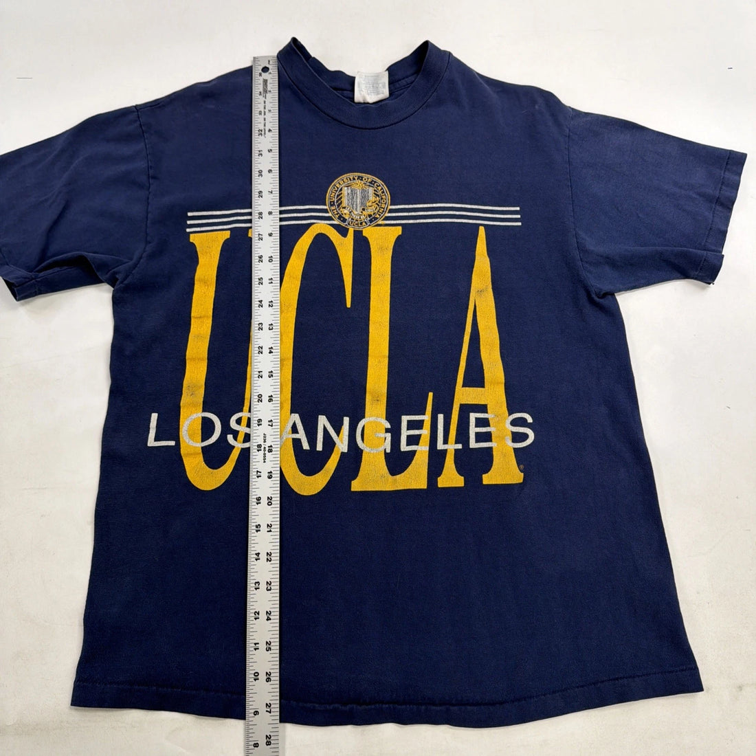 Vintage UCLA Bruins T-Shirt Size Large 90s NCAA