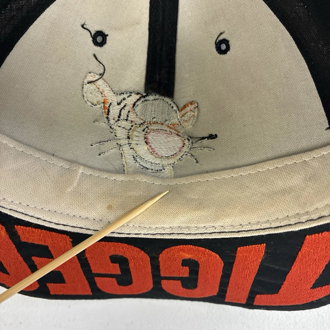 Vintage Tigger Disney Brim Spell Out Snapback Hat Cap OSFA 90s