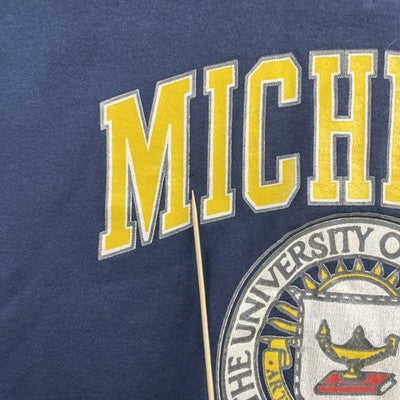 Vintage Michigan Wolverines Crest Sweatshirt Crewneck Size Medium NCAA