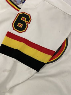 Vintage CCM Sz S Men's White NHL Vancouver Canucks Pavel Bure Jersey